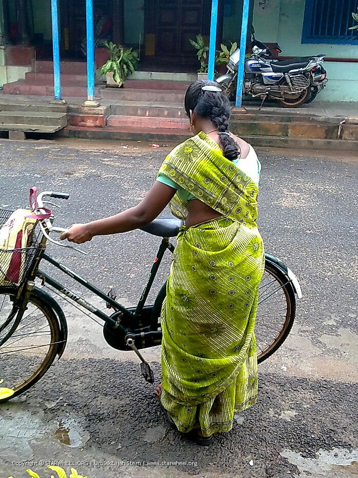India, Varanasi, Thiruvannamalai, Pondycherry, Auroville, Delhi, Bikes, Chakras