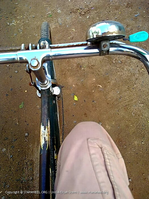 India, Varanasi, Thiruvannamalai, Pondycherry, Auroville, Delhi, Bikes, Chakras