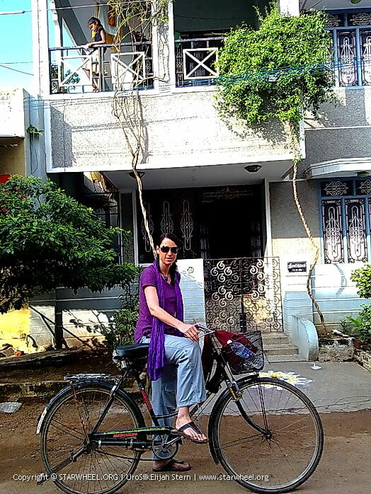 India, Varanasi, Thiruvannamalai, Pondycherry, Auroville, Delhi, Bikes, Chakras