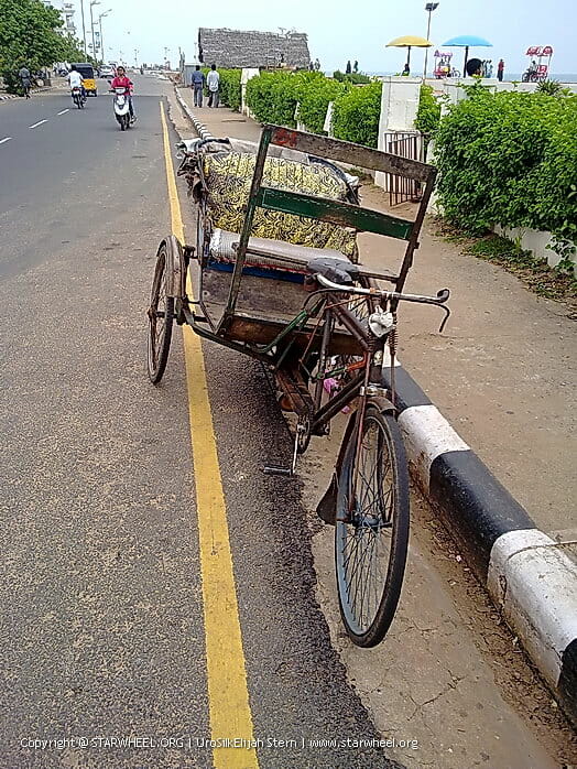 India, Varanasi, Thiruvannamalai, Pondycherry, Auroville, Delhi, Bikes, Chakras