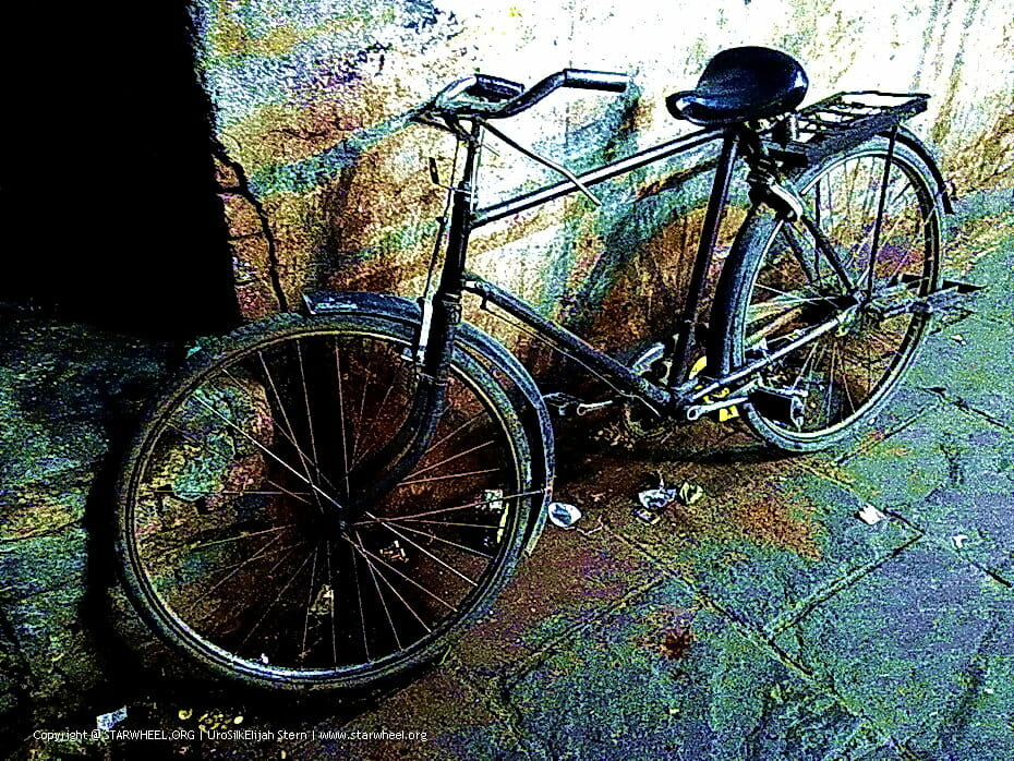 India, Varanasi, Thiruvannamalai, Pondycherry, Auroville, Delhi, Bikes, Chakras